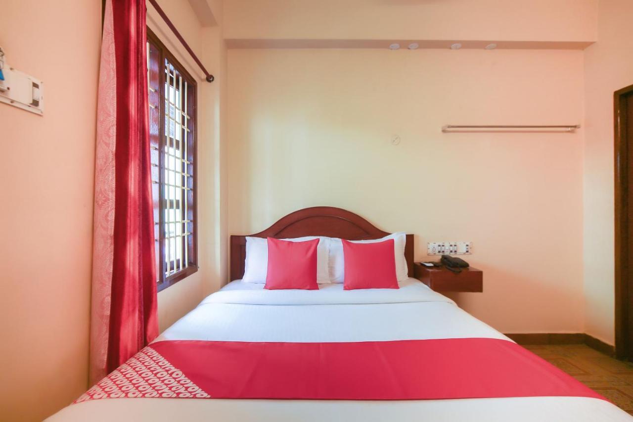 Oyo 23098 Ushama Heritage Guest House Пондичери Екстериор снимка